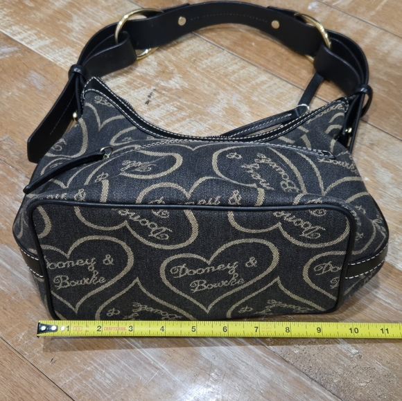 Dooney & Bourke CANVAS SHOULDER BAG - Picture 13 of 16